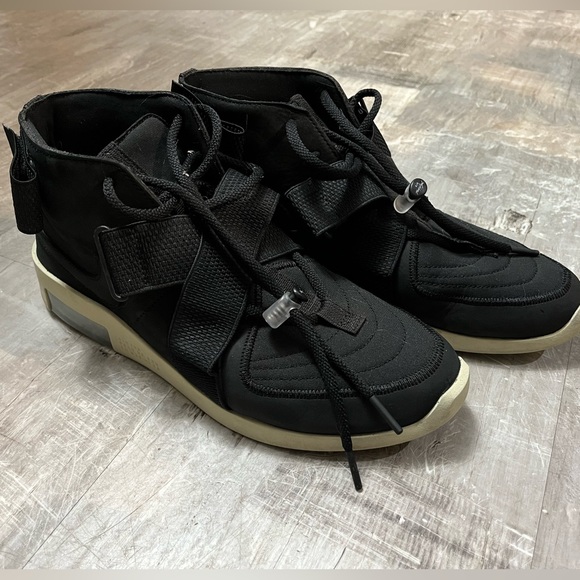 Nike Fear of God Raid - Picture 2 of 3